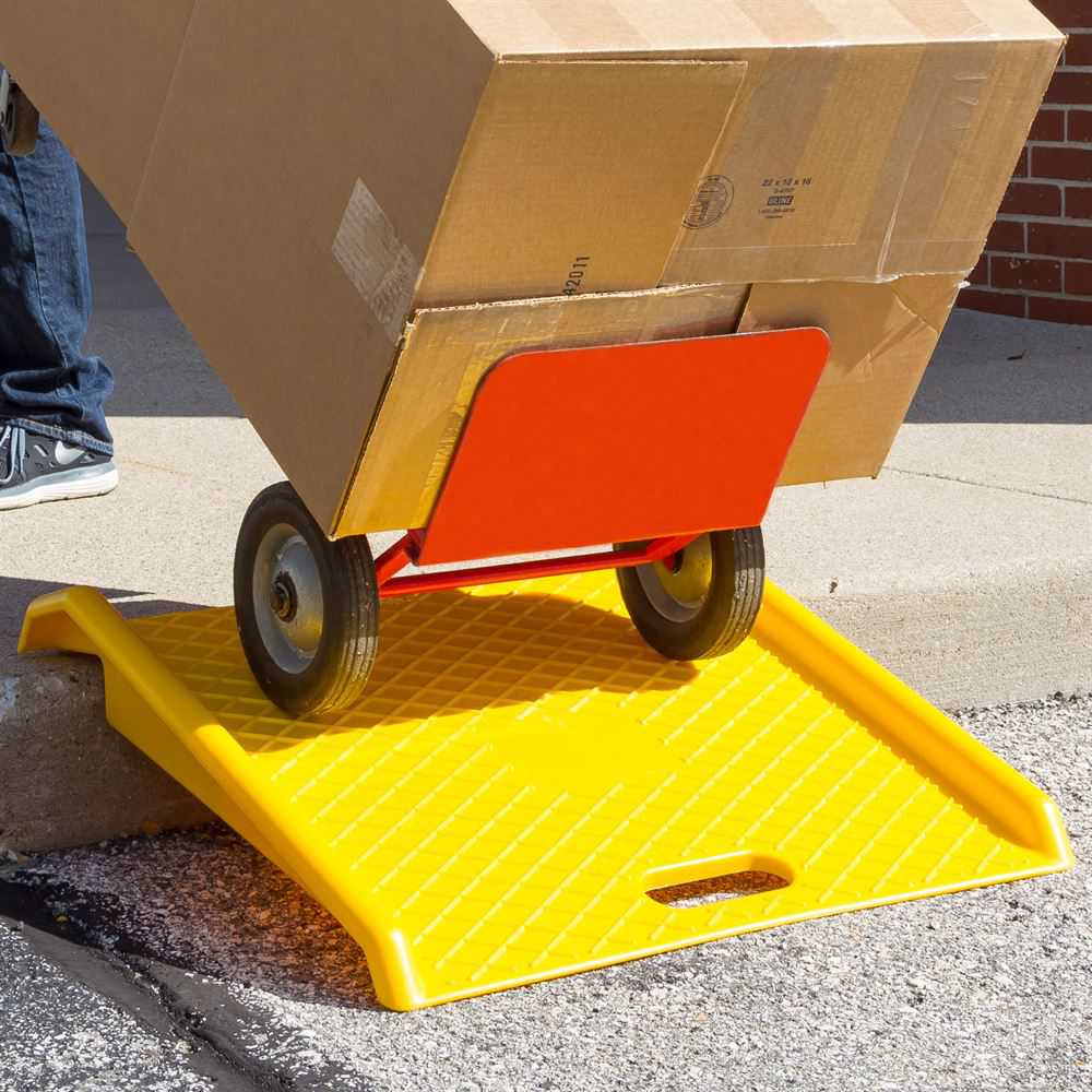 Portable Delivery 800 lb Capacity Poly Curb Ramp